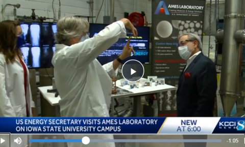 KCCI report on US Secretary of Energy visiting Ames Laboratory on Iowa State University campus