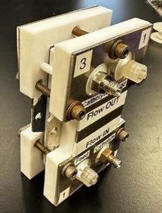 Lab-scale electrochemical flow cell