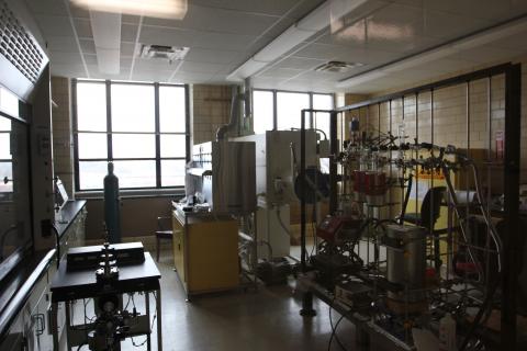 photo of an empty lab space