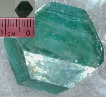 Tutton’s salt Ni/Co ammonium sulfate crystal from filtered EC-leachate solution. Crystal is comprised of 86% Ni and 14% Co with 25-35% Ni/Co recovered.