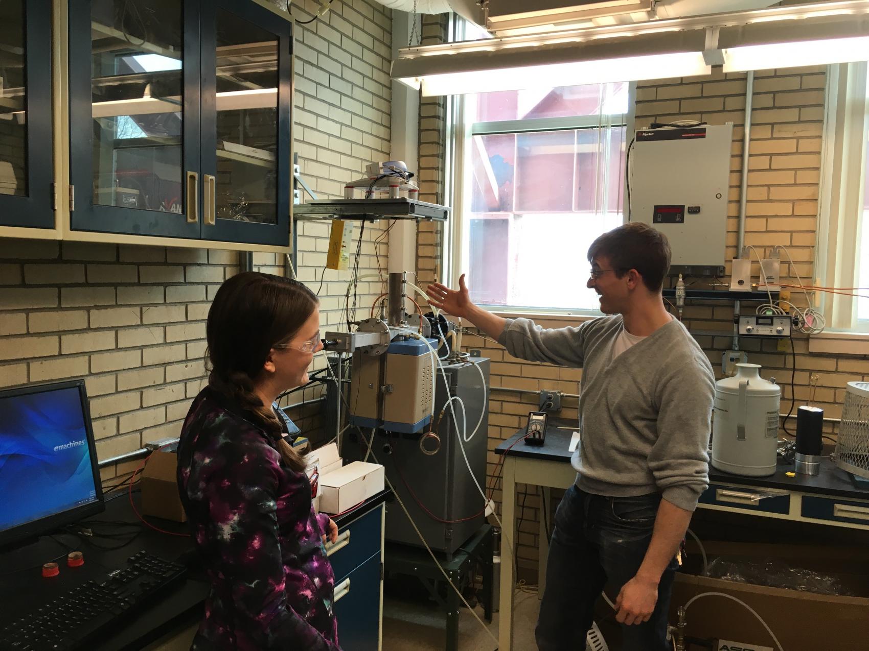 Mary Sceats from Idaho National Laboratory talks to Hunter Sceats from Colorado School of Mines during a CMI Externship